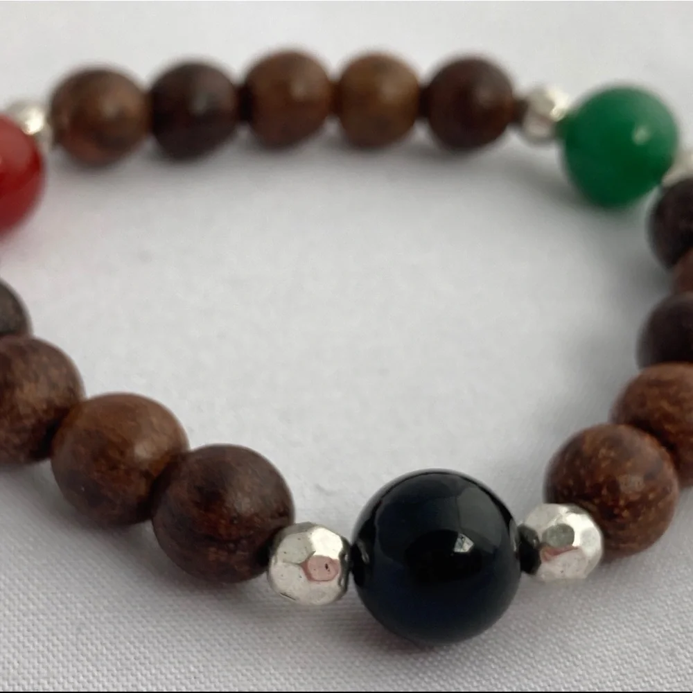 SANDALWOOD Aventurine Carnelian and Onyx Stretch Beaded Bracelet
